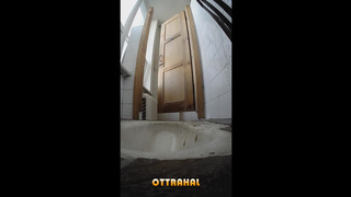 Питерские студентки нассали в вузе показывая щёлки